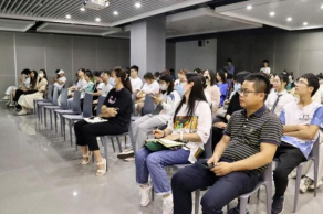图书馆举办电子数据库系列讲座