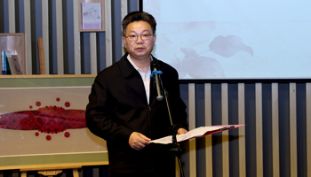 玫瑰书香·悦读悦美  ——我校“树清廉家风 筑廉洁家庭”读书分享会圆满举行